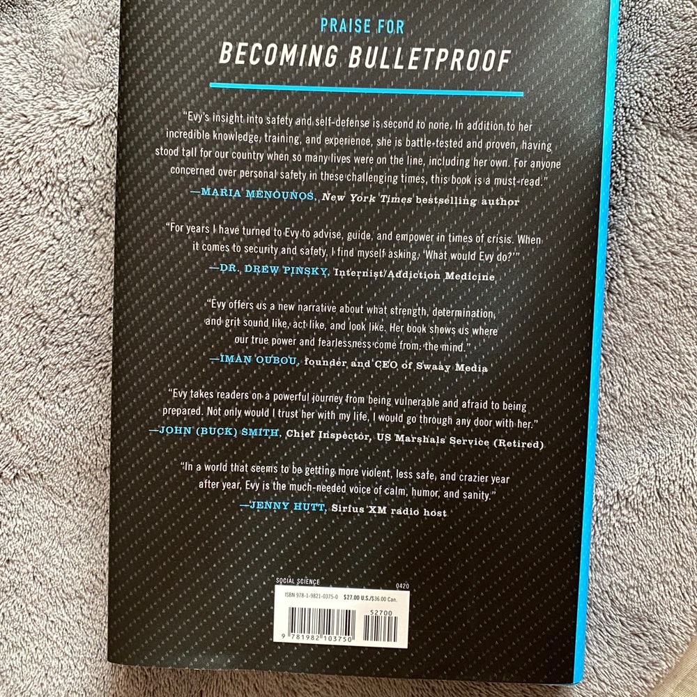 2- Books - Picture 3 of 6